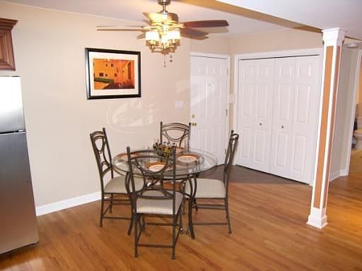 4th image of 16W505 Mockingbird Ln APT 205