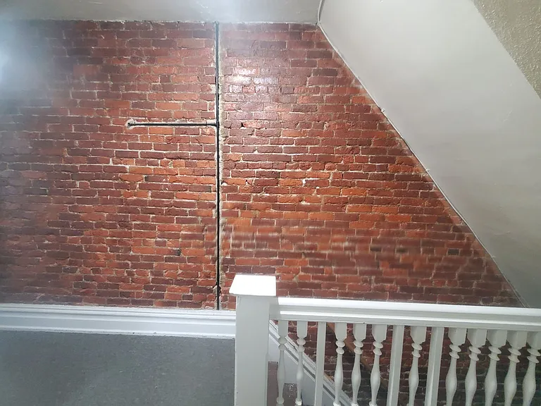 323 N Franklin St — Photo 6