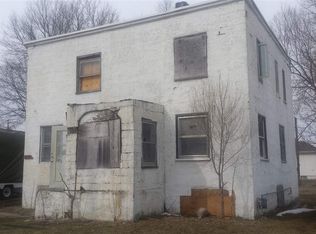 121 Block St, Waterloo, IA 50703