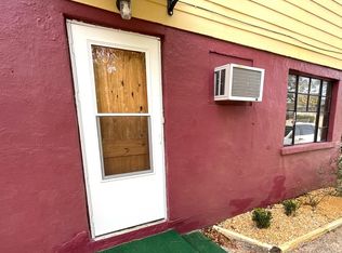 3020 5th St #B, Marianna, FL 32446