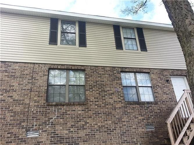 1st image of 3320 Niagara Dr