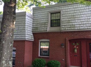 618 Carriage Cir, Pittsburgh, PA 15205