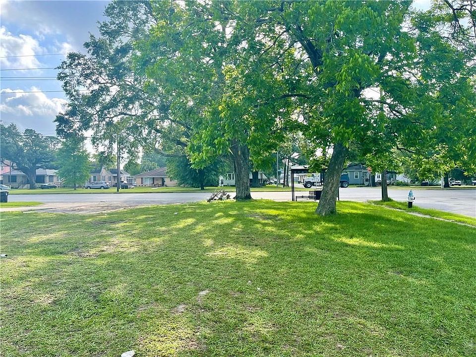 2nd image of 3600 Elysian Fields Ave