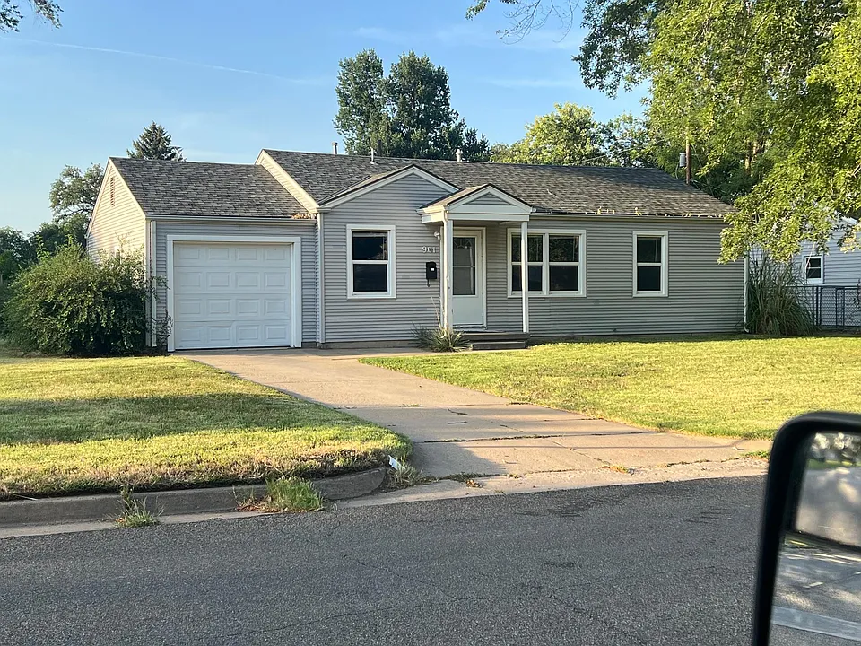 901 E Republic Ave