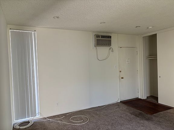 2nd image of 760 Earlham St #7