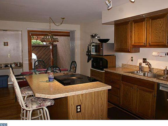5th image of 5461 Doral Dr