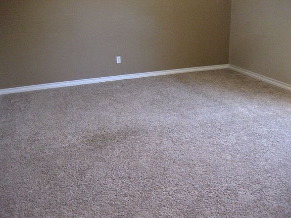 5th image of 7913 Bluebonnet Ave