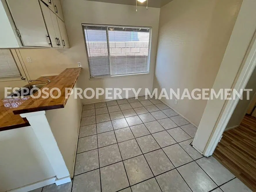 2825-2841 E. Harvard Ave. - 2829 — Photo 2