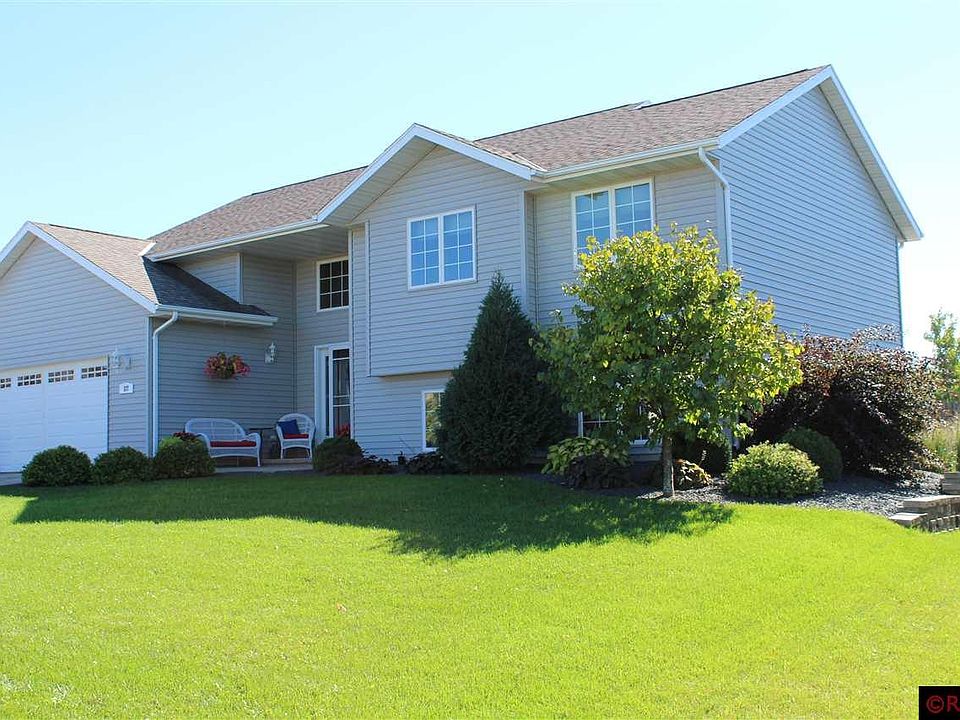 1st image of 117 Copperfield Dr