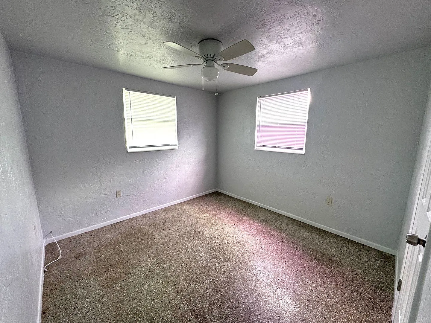 319 & 321 9th St Dr W — Photo 4