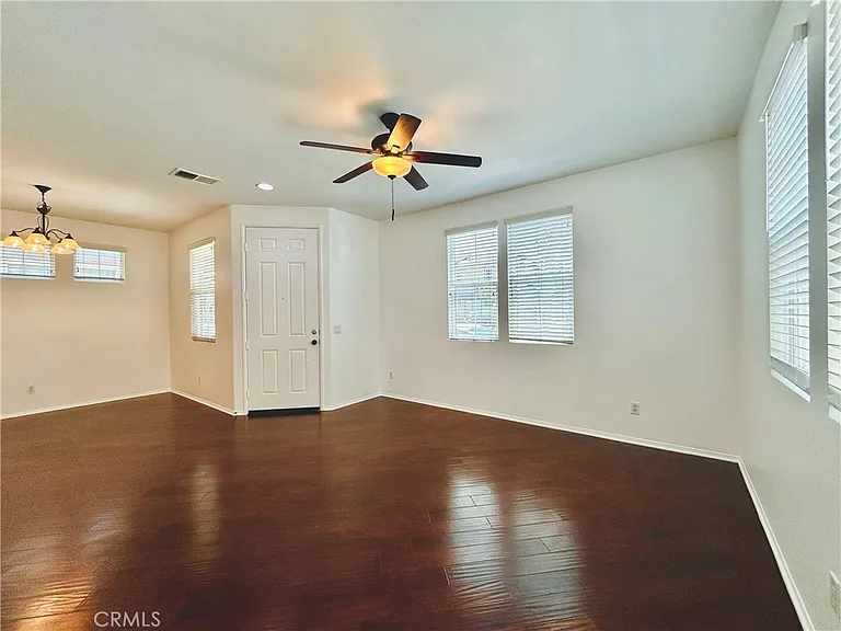 14602 Longwood Ave — Photo 6