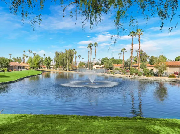 2 Valencia Dr, Rancho Mirage, CA 92270