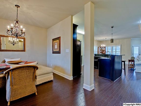 5th image of 2419 Habersham Dr SE