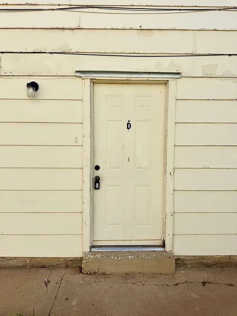 CD 1503 Bradley Street — Photo 2