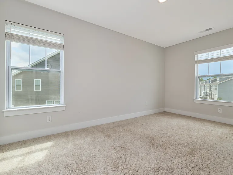 1069 Millison Pl — Photo 10