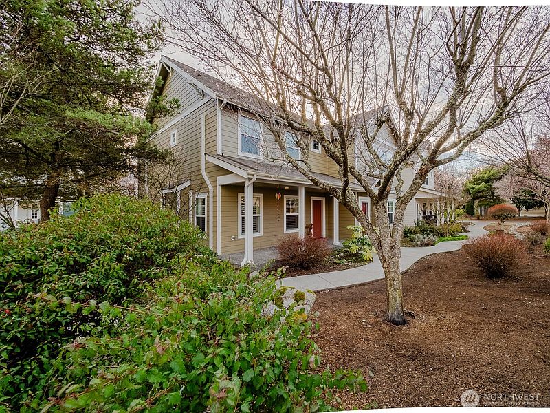 2nd image of 10543 NE Kingston Meadows Circle #354