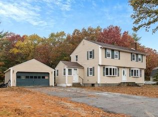 60 Ronald Dr, Tewksbury, MA 01876