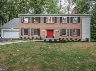 16 Savannah Ct, Bethesda, MD 20817