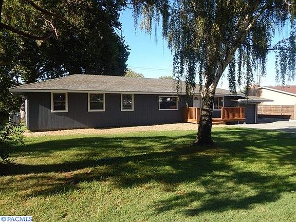 2nd image of 6220 W Umatilla Ave