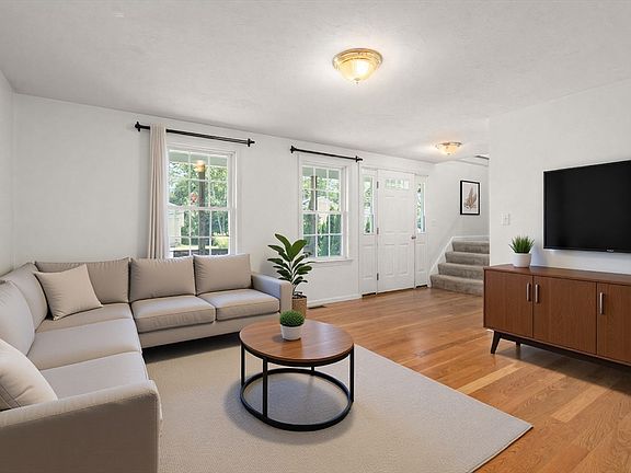 3rd image of 11 Brackett Rd #A