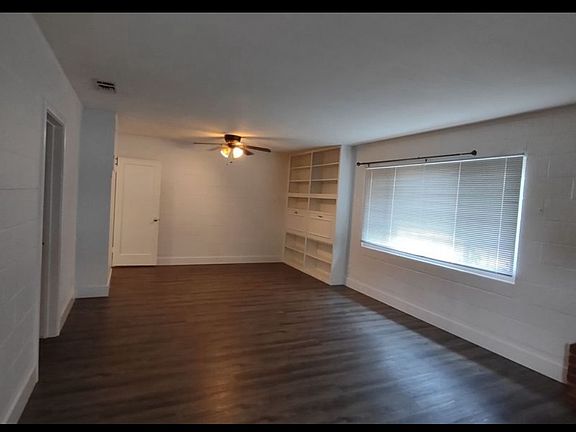 4th image of 4600 Brand Way