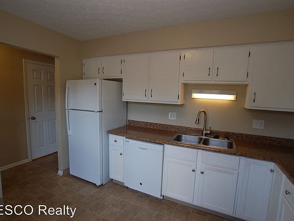 2nd image of 671 Slate Hollow Ct