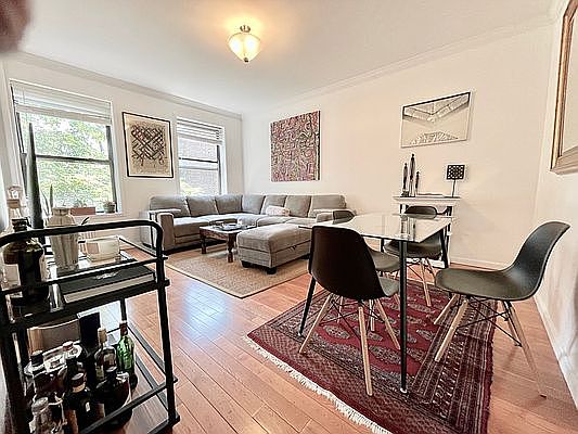 1st image of 204 9th Ave APT 4R