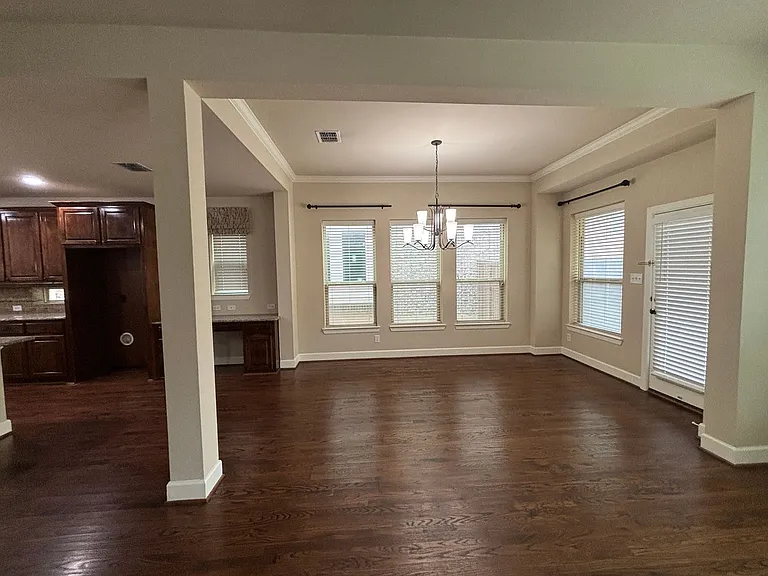 2908 N Umberland Dr — Photo 16