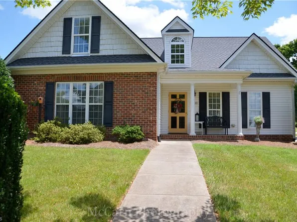 5803 Willowdale Dr, Pfafftown, NC 27040