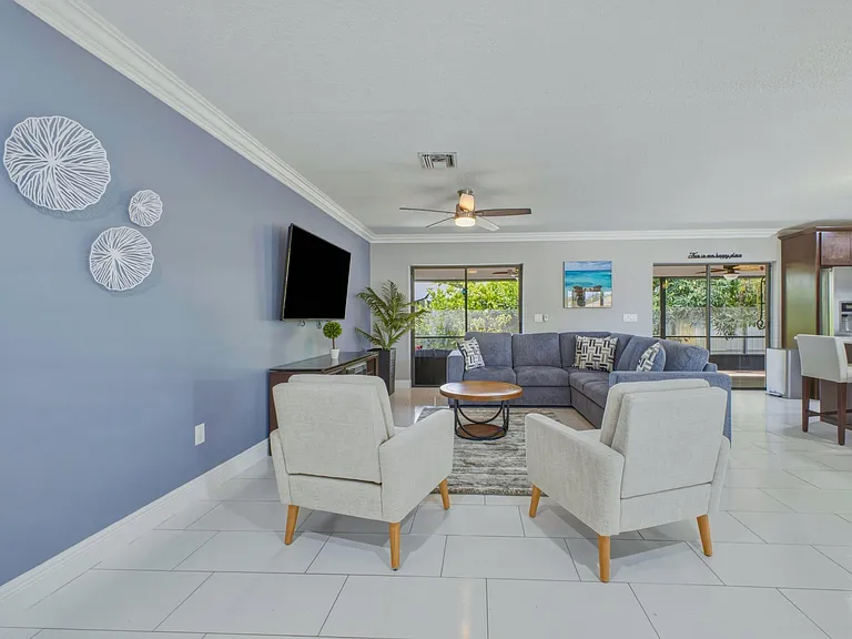 1127 Sea Pines Way — Photo 29
