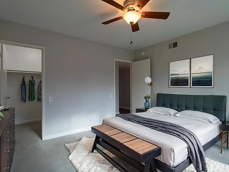 6001 Riverside Blvd — Photo 4
