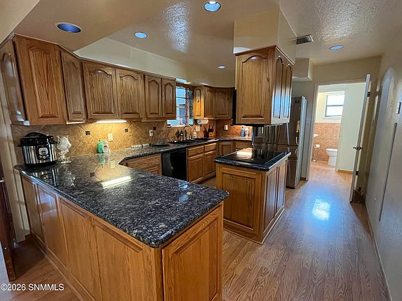 5th image of 4734 Campbell Rd