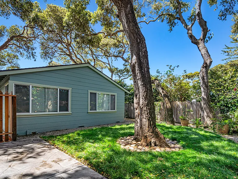 1087 Lariat Ln — Photo 29