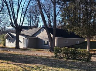 411 Braddock Rd, Vinton, VA 24179