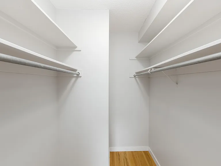 840 Broughton St #1001 — Photo 15