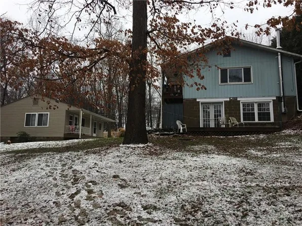 109 Overlook Dr, Slippery Rock, PA 16057