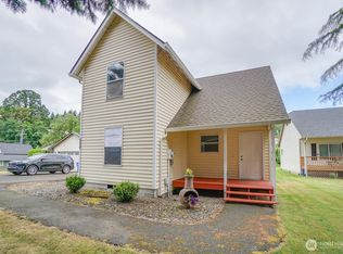 550 N 2nd Pl, Kalama, WA