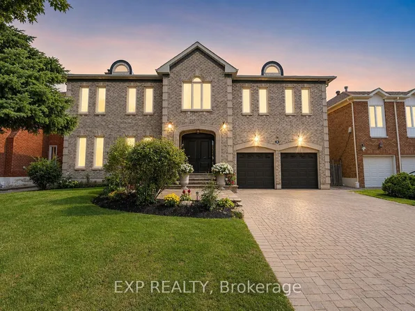 29 Northgate Cres, Richmond Hill, ON L4B 2K8