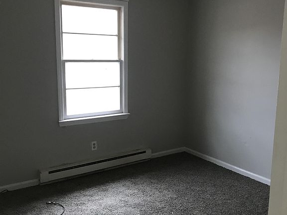 4th image of 242 Cherry Ln
