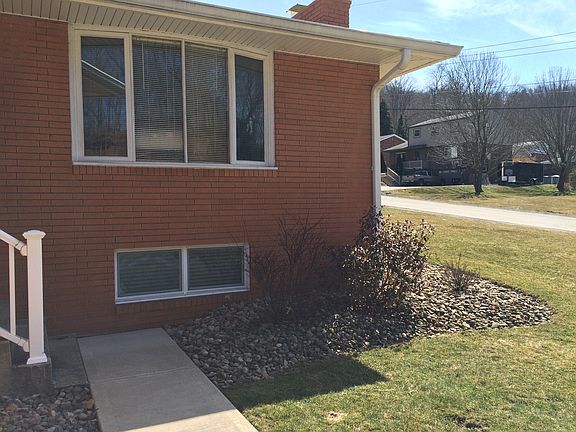 2nd image of 107 Belleauwood Blvd