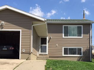 303 8th St S, New Salem, ND 58563