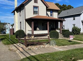 141 Superior St NE, Brewster, OH 44613
