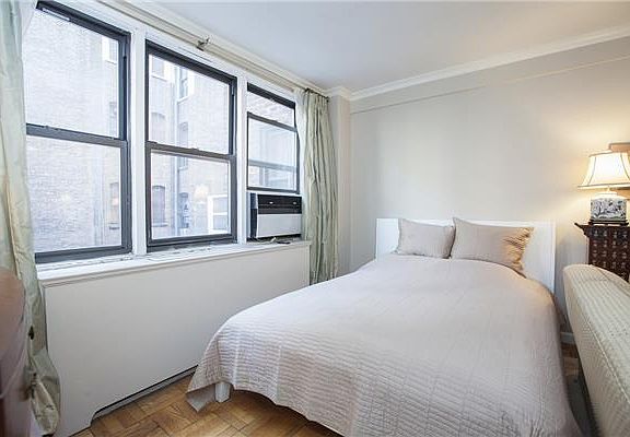 4th image of 1463 2nd Ave #4A