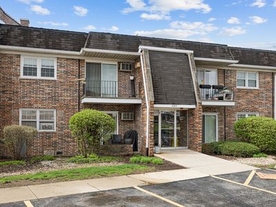 2343 Ogden Ave APT 4, Downers Grove, IL, 60515