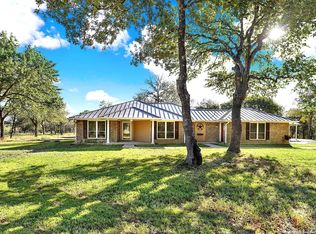1214 Cactus Flower Dr, Adkins, TX 78101