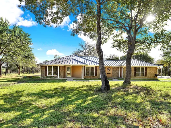 1214 Cactus Flower, Adkins, TX 78101