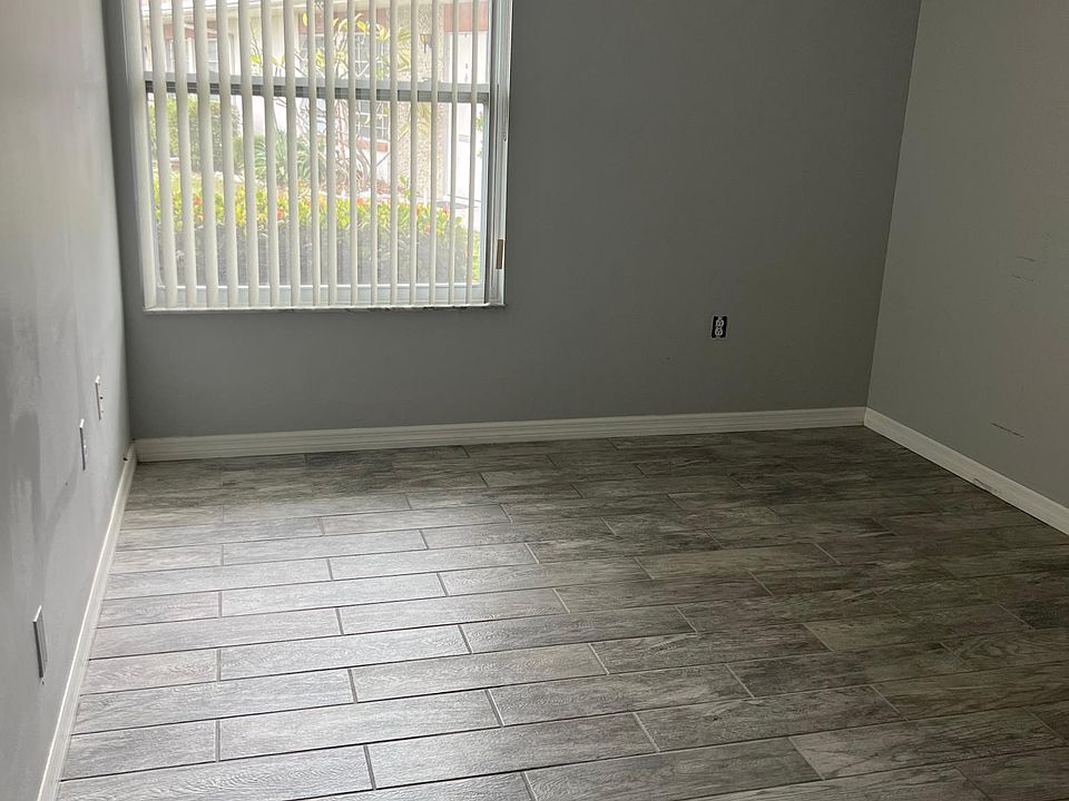 1st image of 4339 Tahitian Gardens Cir APT A