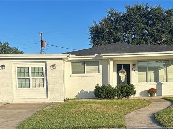 225 Nutria Dr, Arabi, LA 70032