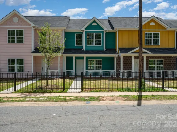 2021 Catherine Simmons Ave, Charlotte, NC 28216