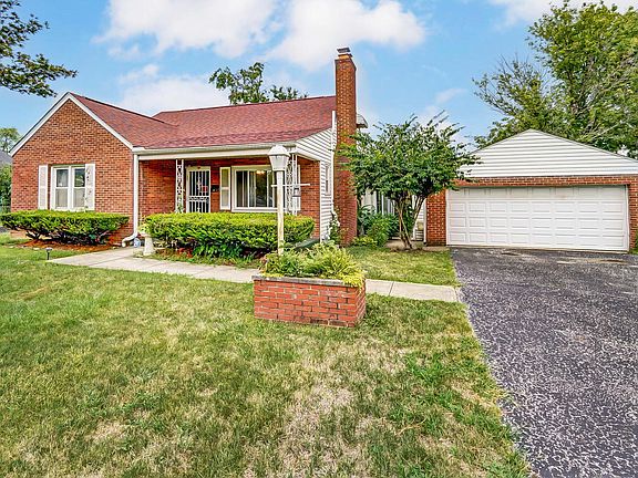 2nd image of 2803 Thorndale Ave